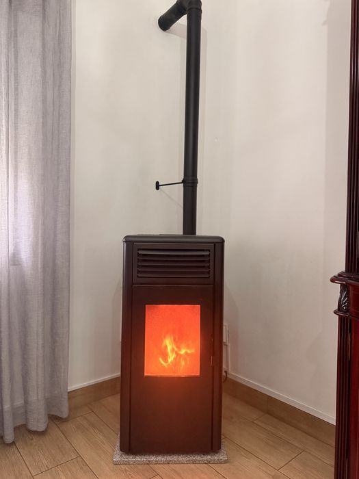 Salamandra a pellets