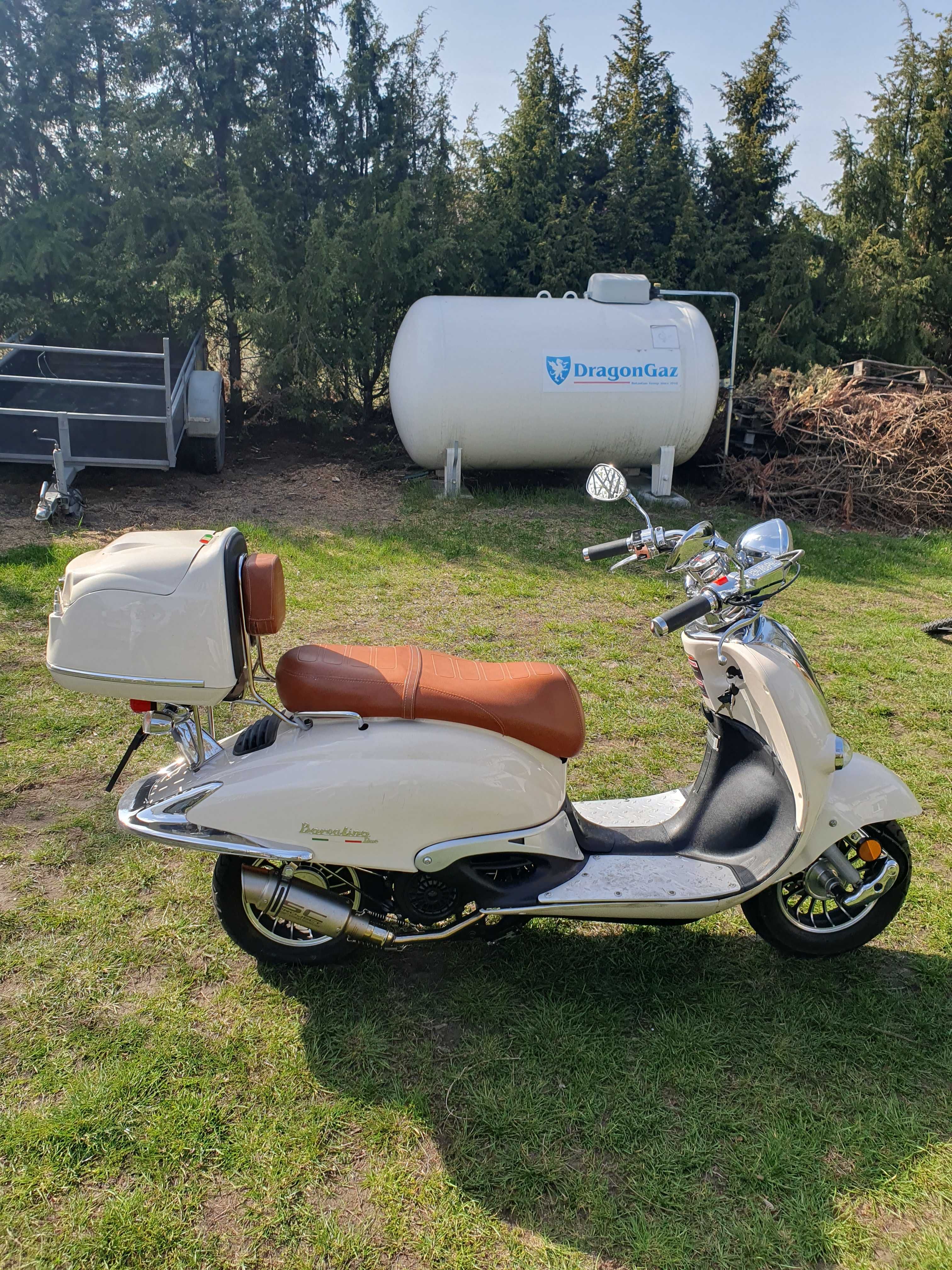 Neco Borsalino Duo jak vespa