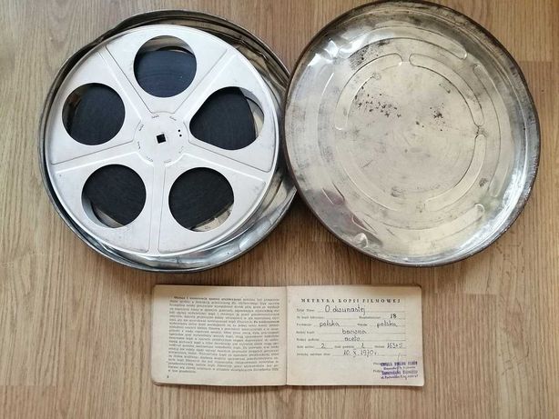 O DWUNASTEJ - film na taśmie 16mm, krótkometrażowy 1969 szpula filmowa