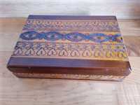 Drewniana szkatułka na biżuterię vintage z lusterkiem