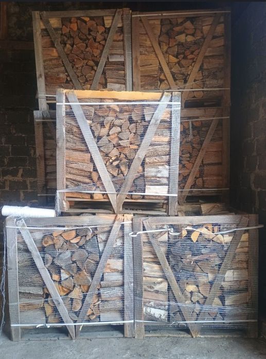 SUCHE Drewno kominkowe opałowe    dąb brzoza olcha pakowane na palecie