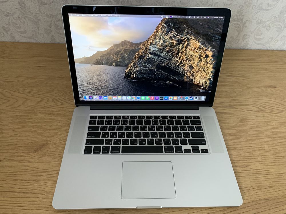 Ноутбук! Macbook pro 15/2015 AMD Radeon R9 M370X