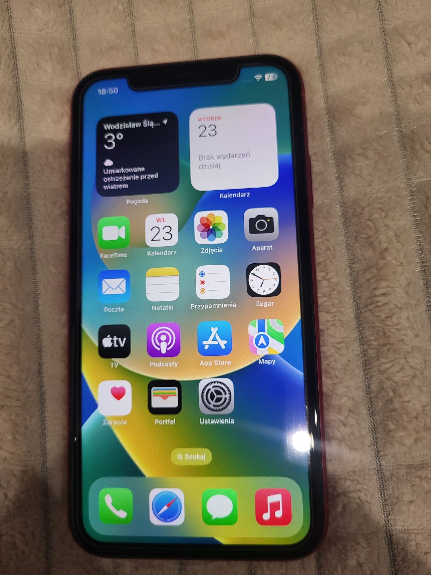 IPhone 11 64GB kolor czerwony stan BardzoDobry