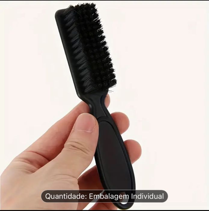 ESCOVA PARA BARBA PENTEAR E LIMPAR