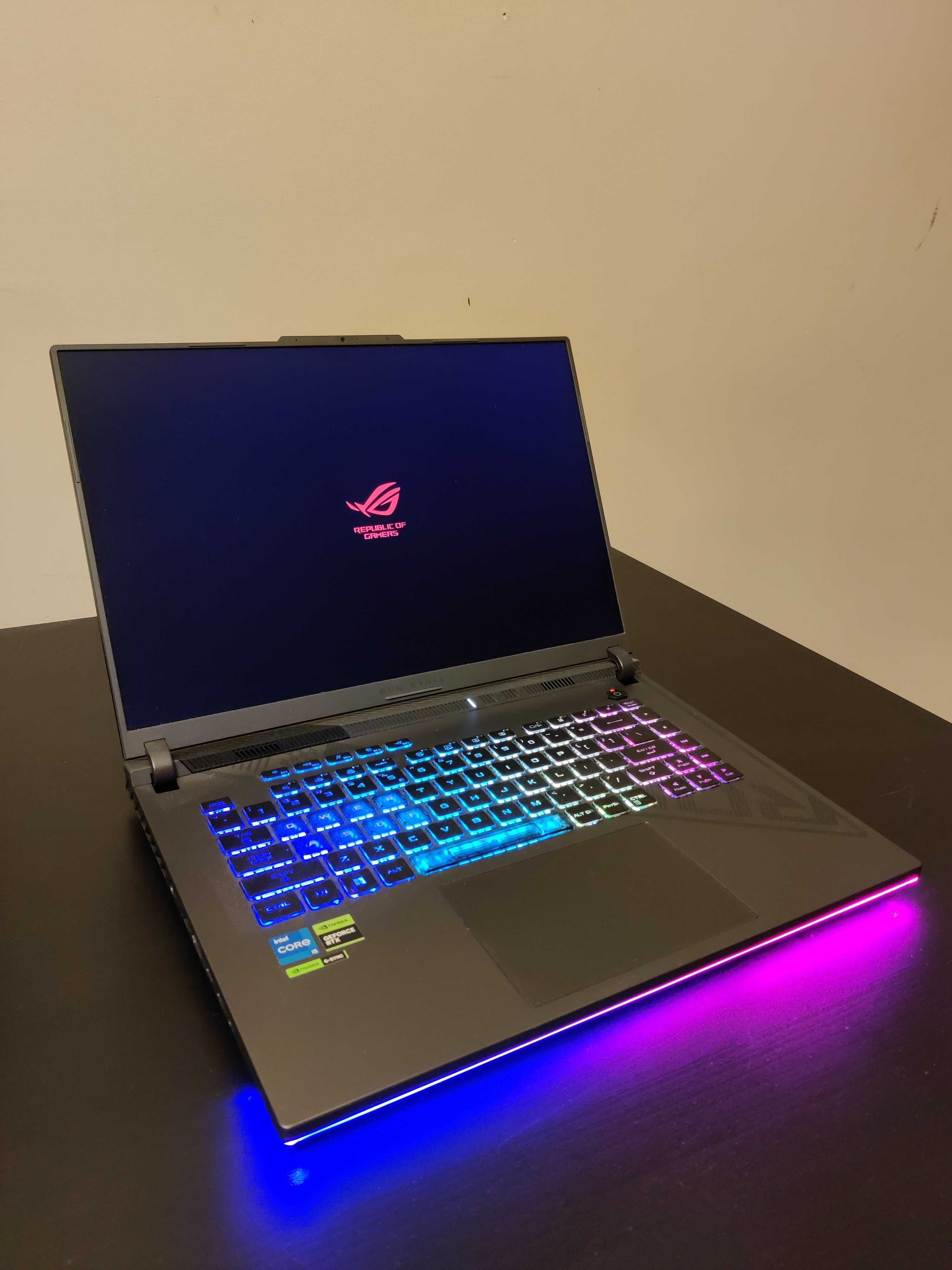 Laptop ROG Strix G614JJ RTX 4070, intel 13th Gen i5, 32GB RAM, 3TB SSD