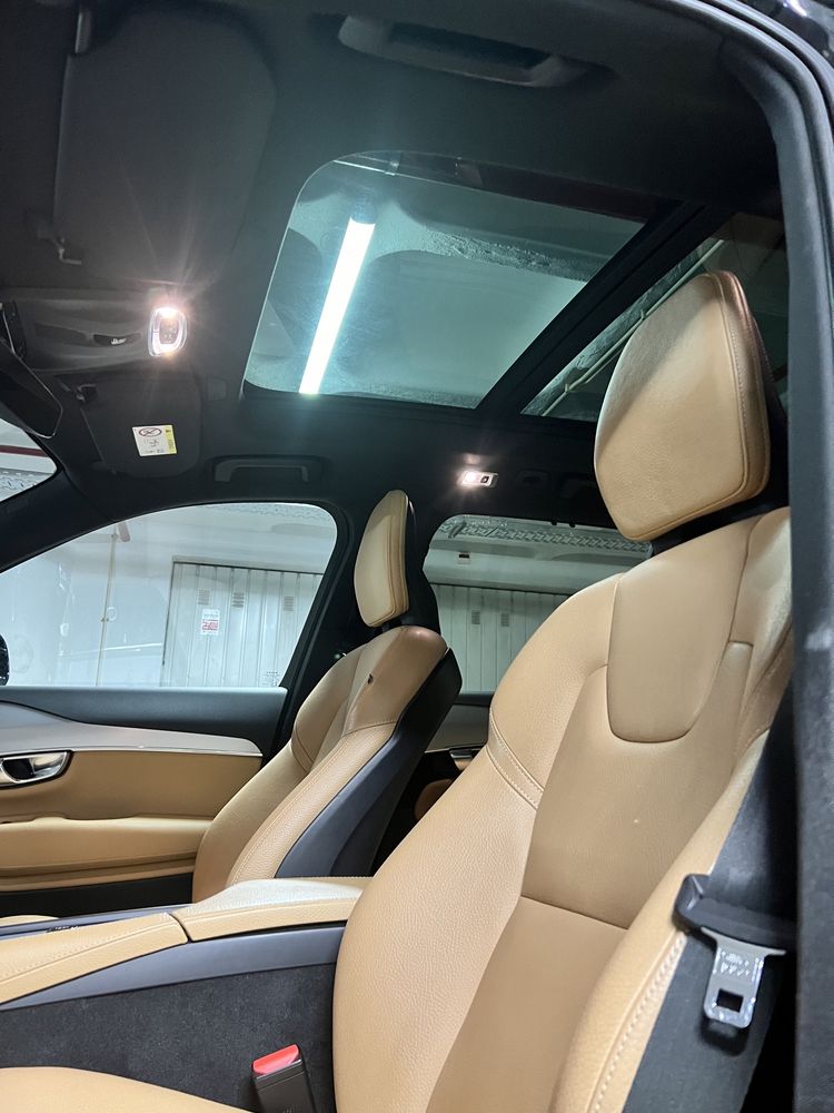 Volvo XC90 T8 AWD