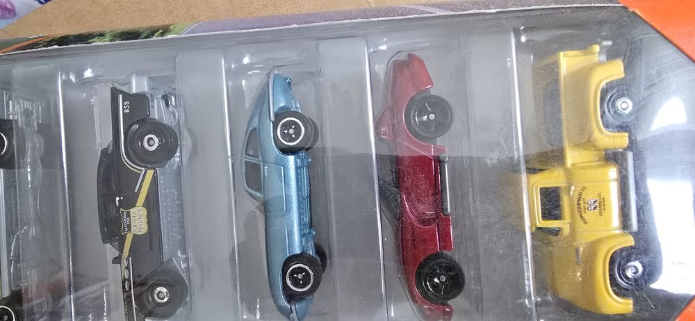 Oryginalne samochodziki Matchbox,14  modeli