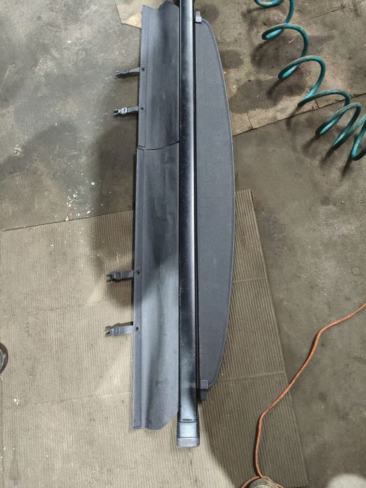 Продам шторку багажника тойота рав 4