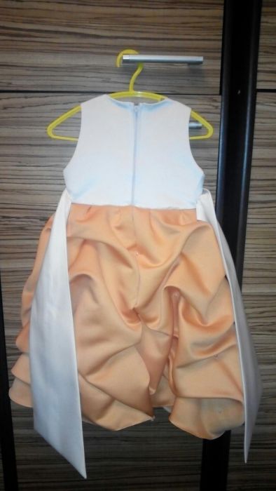 Продам нарядное платье