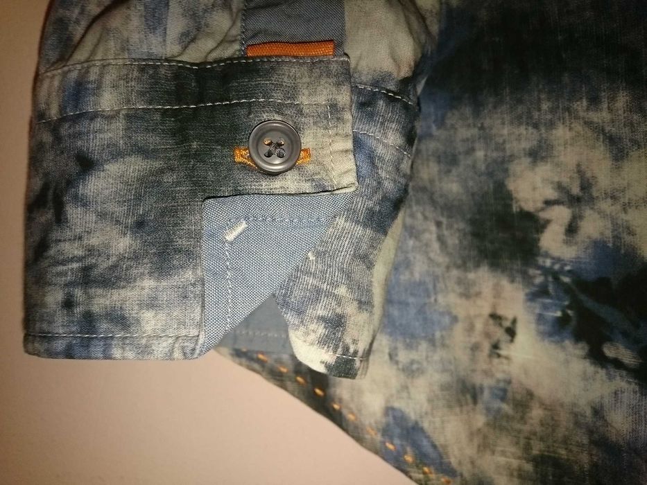 Розкішна, ексклюзивна сорочка від Hugo Boss з тонкої бавовни (M)