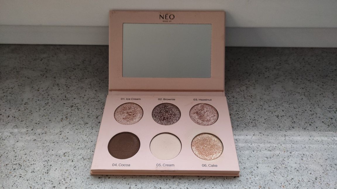 Paleta cieni Nude