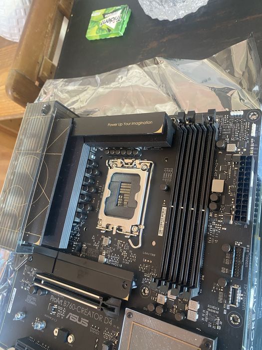 Asus ProArt B760 creator ddr4