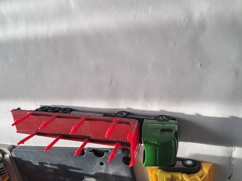 Stacja benzynowa,  autka