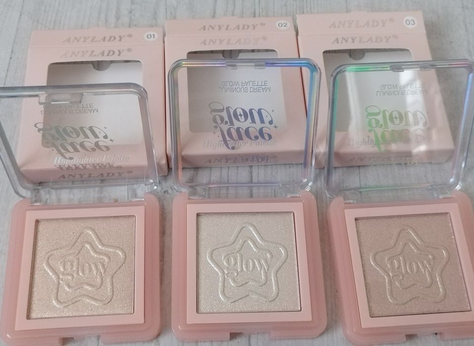 Rozświetlacz do twarzy