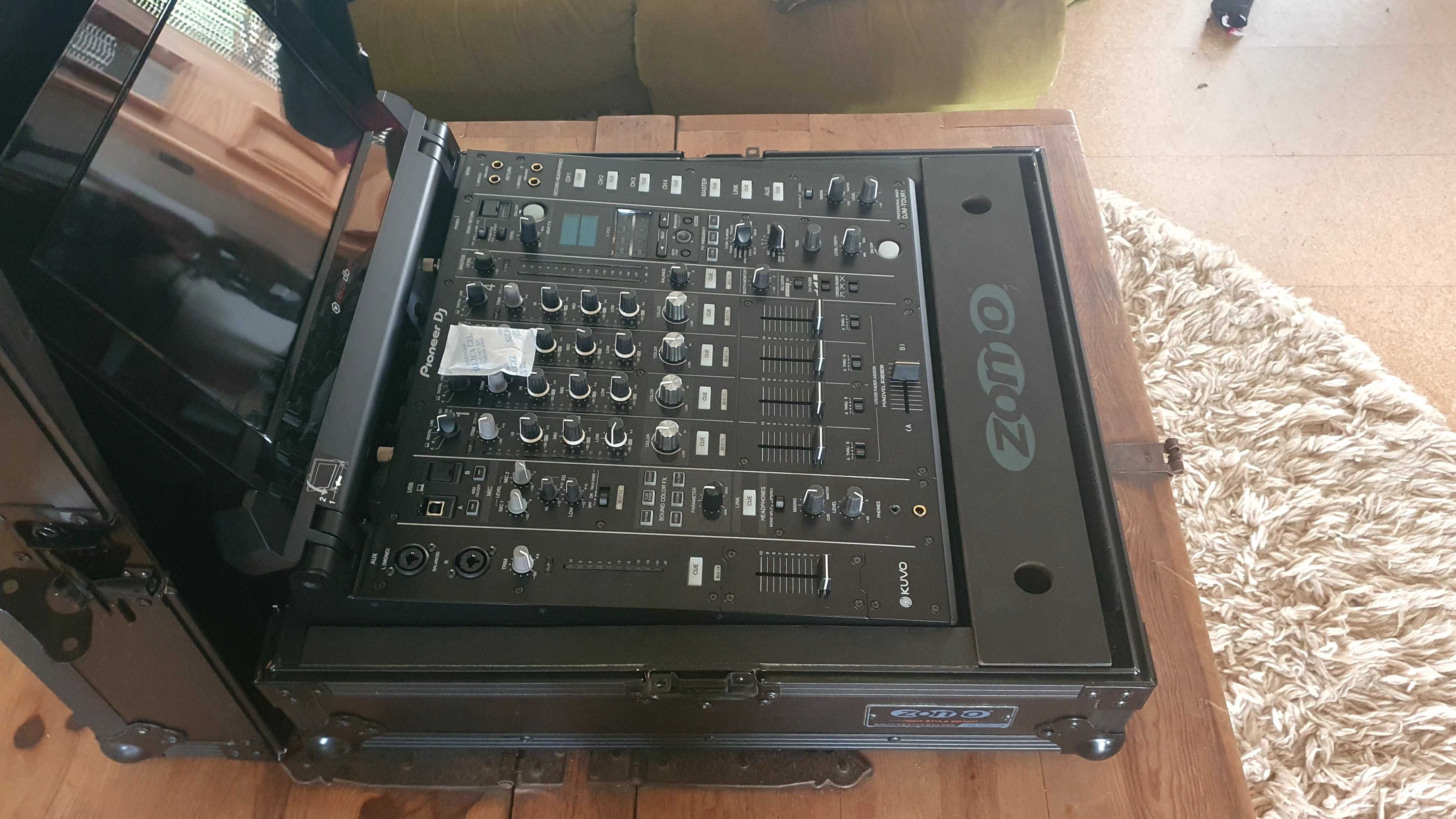 Mesa de mistura Pioneer Dj DJM TOUR 1