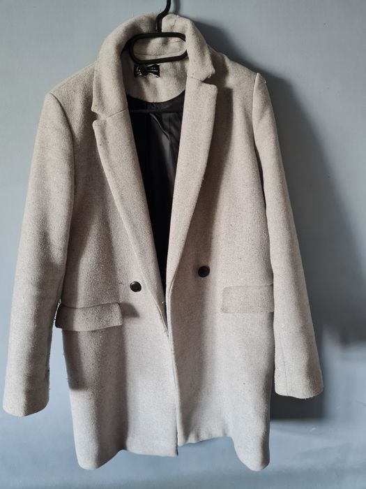 Zimowy płaszcz zara