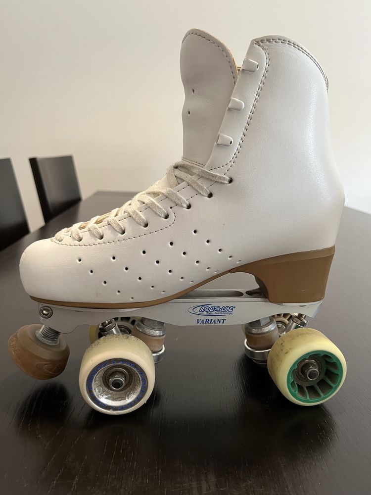 Patins para patinagem artistica Rondo tamanho 255 + mala