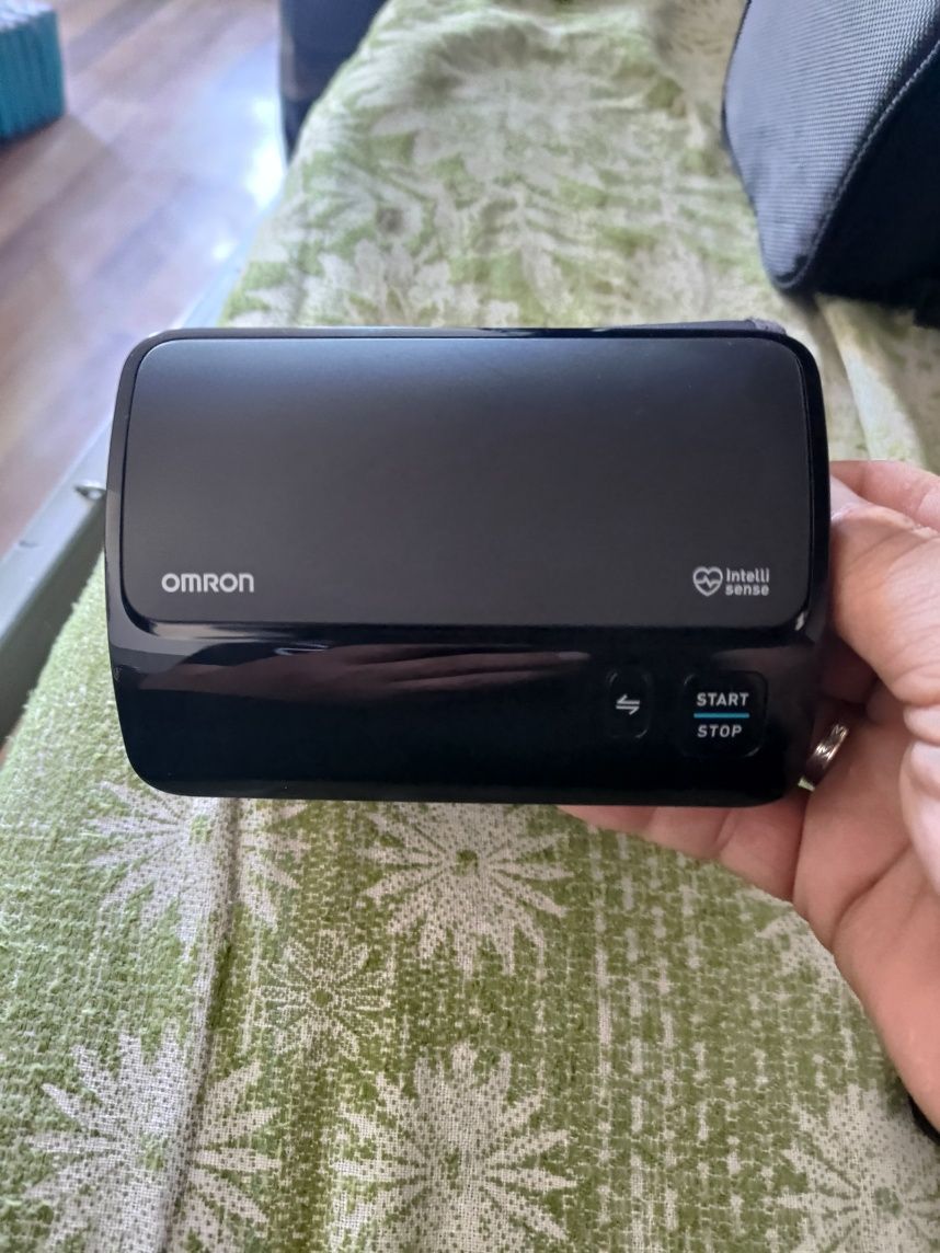 Тонометр omron evolv  з блютусом