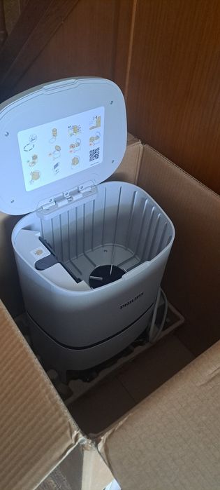 Робот-пилосос Phillips Homerun 3000