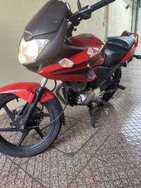 Honda CBF125 C/ Capacete