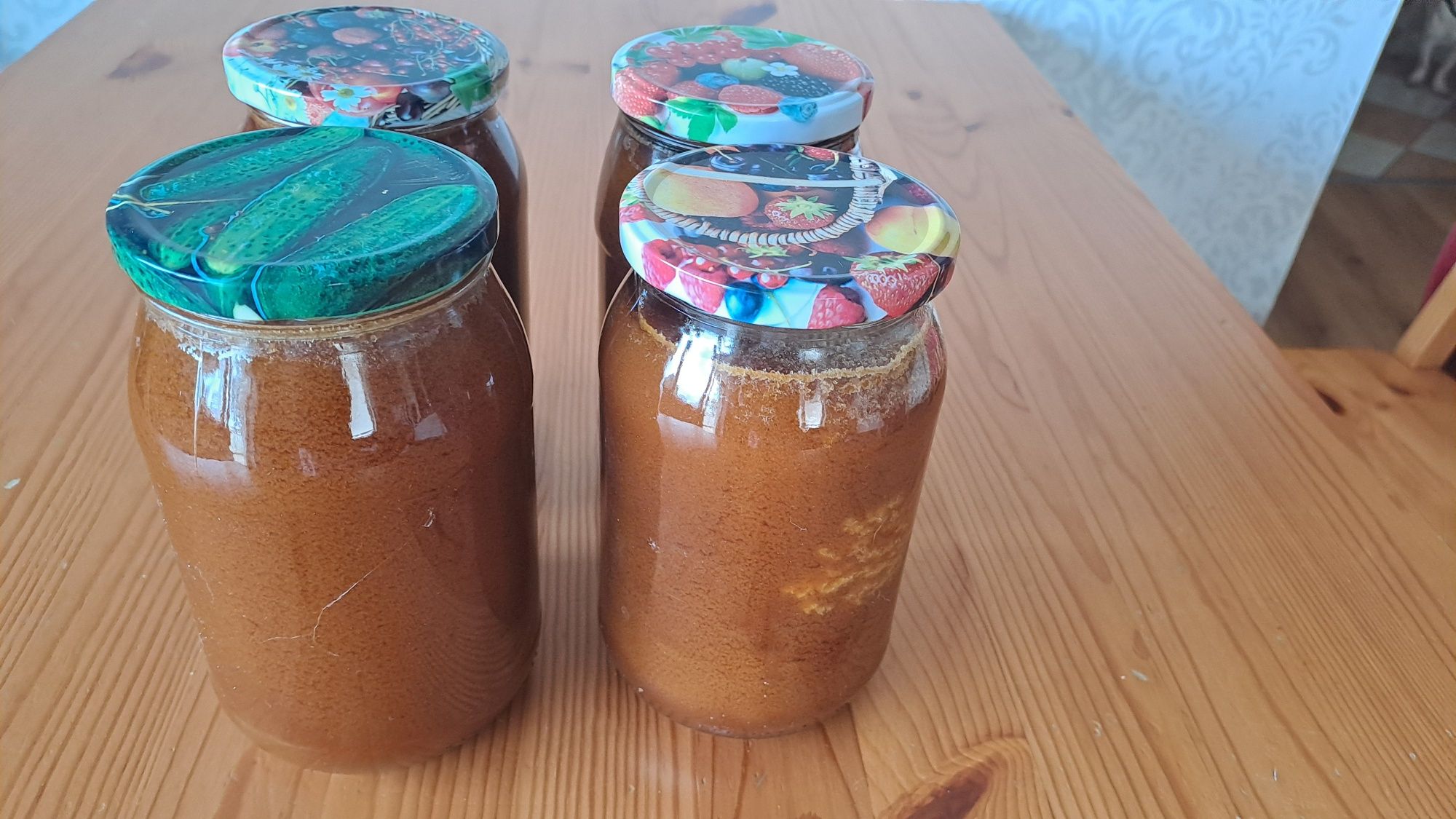 Miód lekko gryczany z własnej pasieki