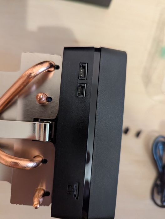 Кулер для процесора AMD Wraith Prism LED RGB