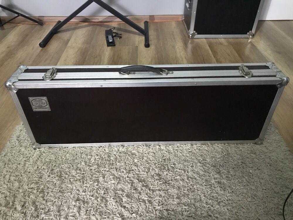 Roland d 20 / Metalowy case na syntezator / Etui / ML / Futerał / korg