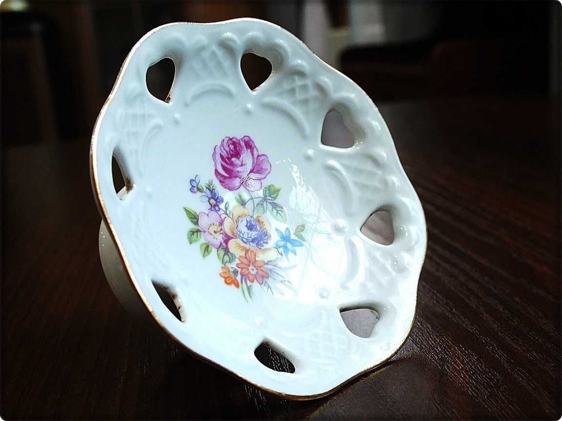 Mini Patera na nóżce Porcelana Kolekcjonerska Sygn.1877 GDR IGŁA !