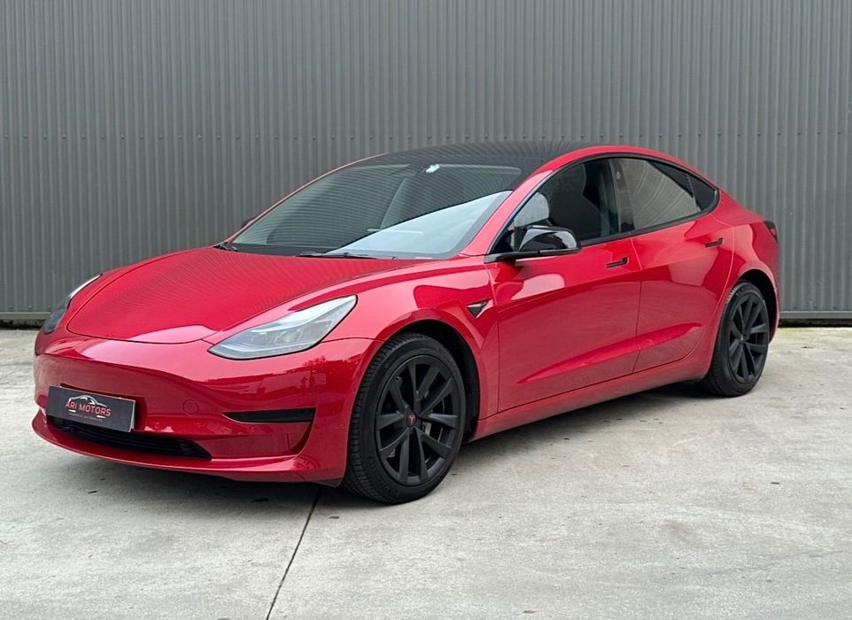 Tesla Model 3 Standard Range Plus RWD