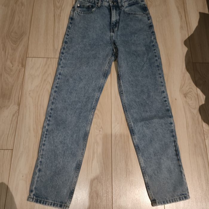 Jeansy.  Mom FIT