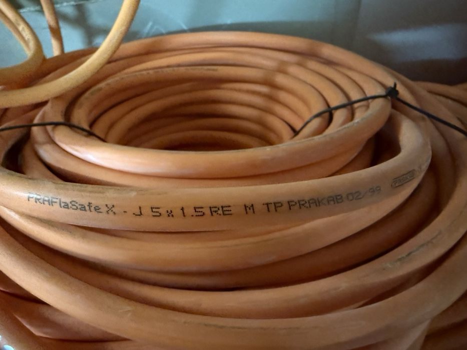 Продам кабель PRAFlaSafe CHKH-R-J 3х1.5 5х1.5 3х2.5 самозагасаючий
