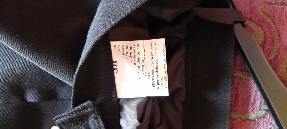 Saia de traje académico feminino da ESSG - A Toga