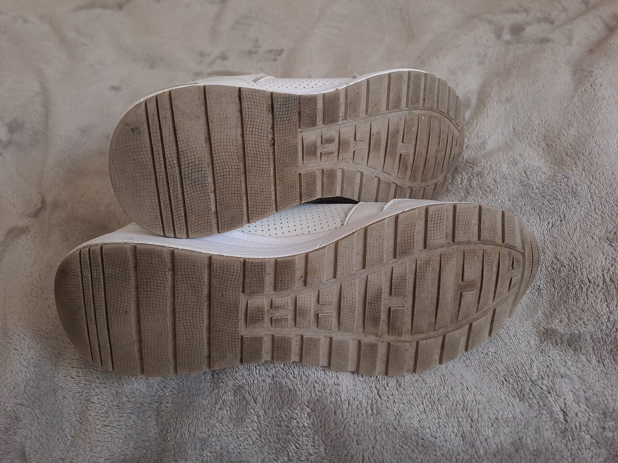 Damskie sneakersy skórzane Filippo 40
