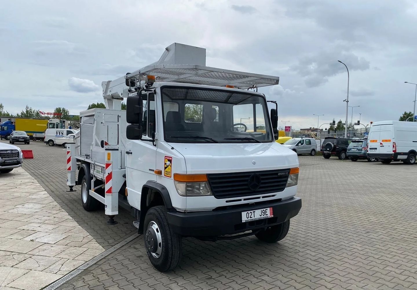 Mercedes Vario 816 вишка