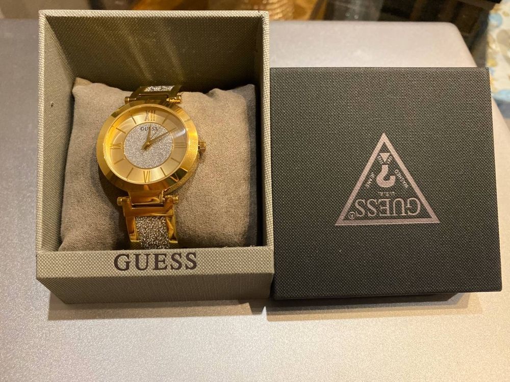 Guess Часы Новые