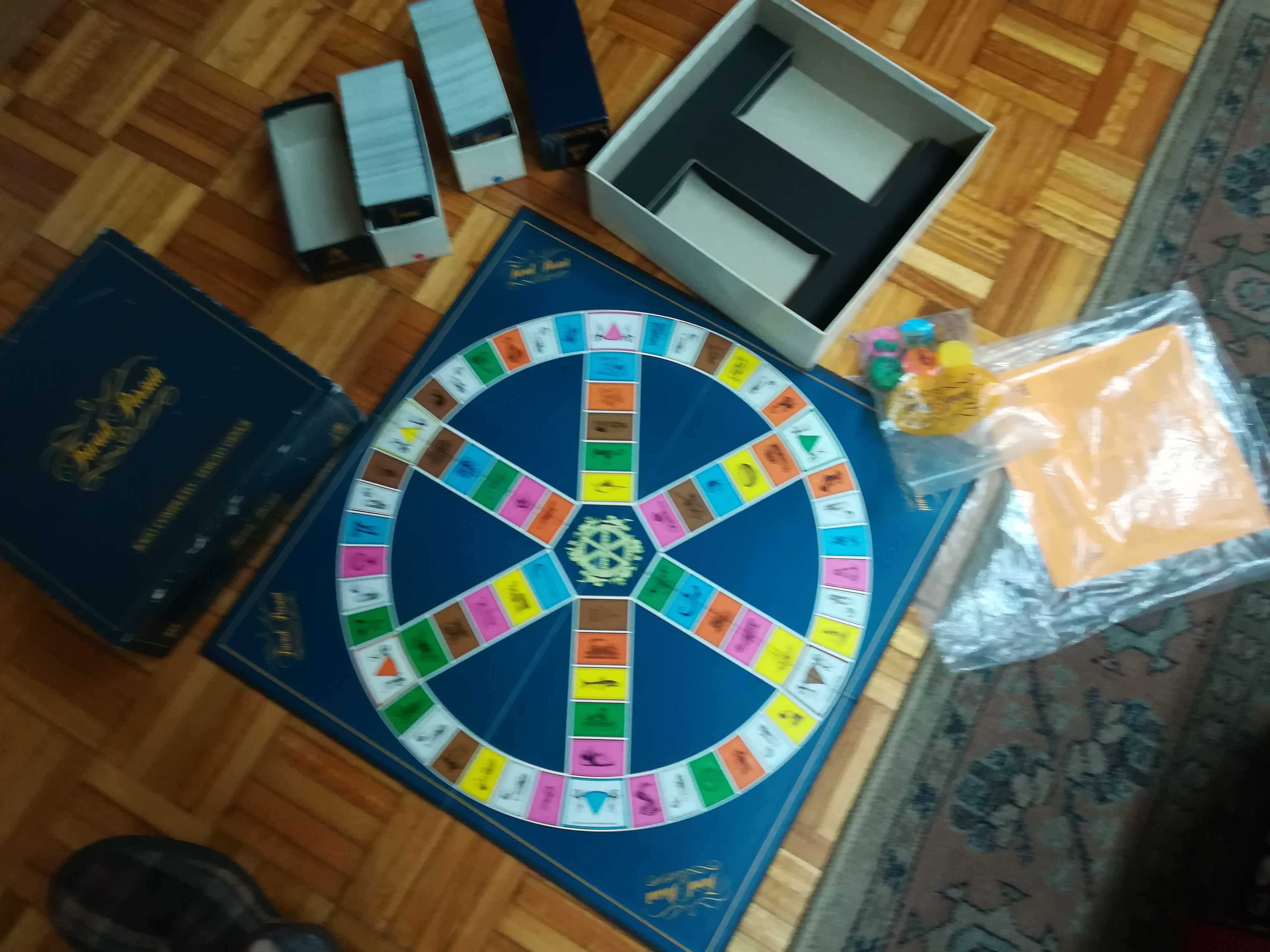 Trivial Pursuit "Genius Edition" usado