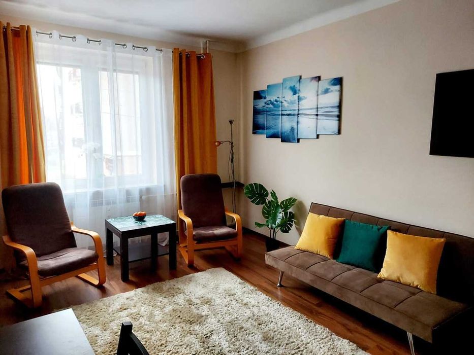 Wynajmę przytulne 2 pokojowe mieszkanie w centrum Ursusa.