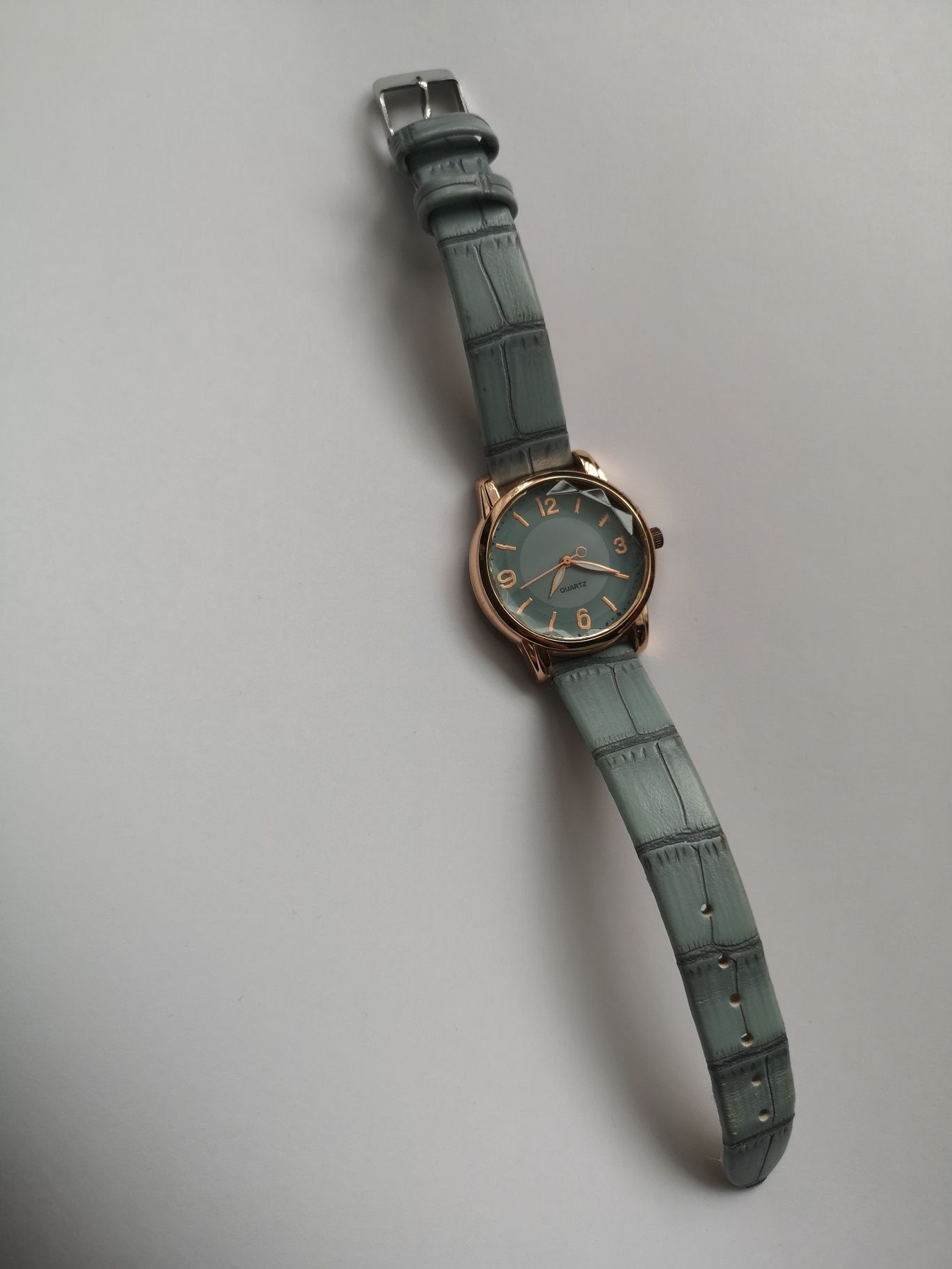 Niebieski zegarek damski