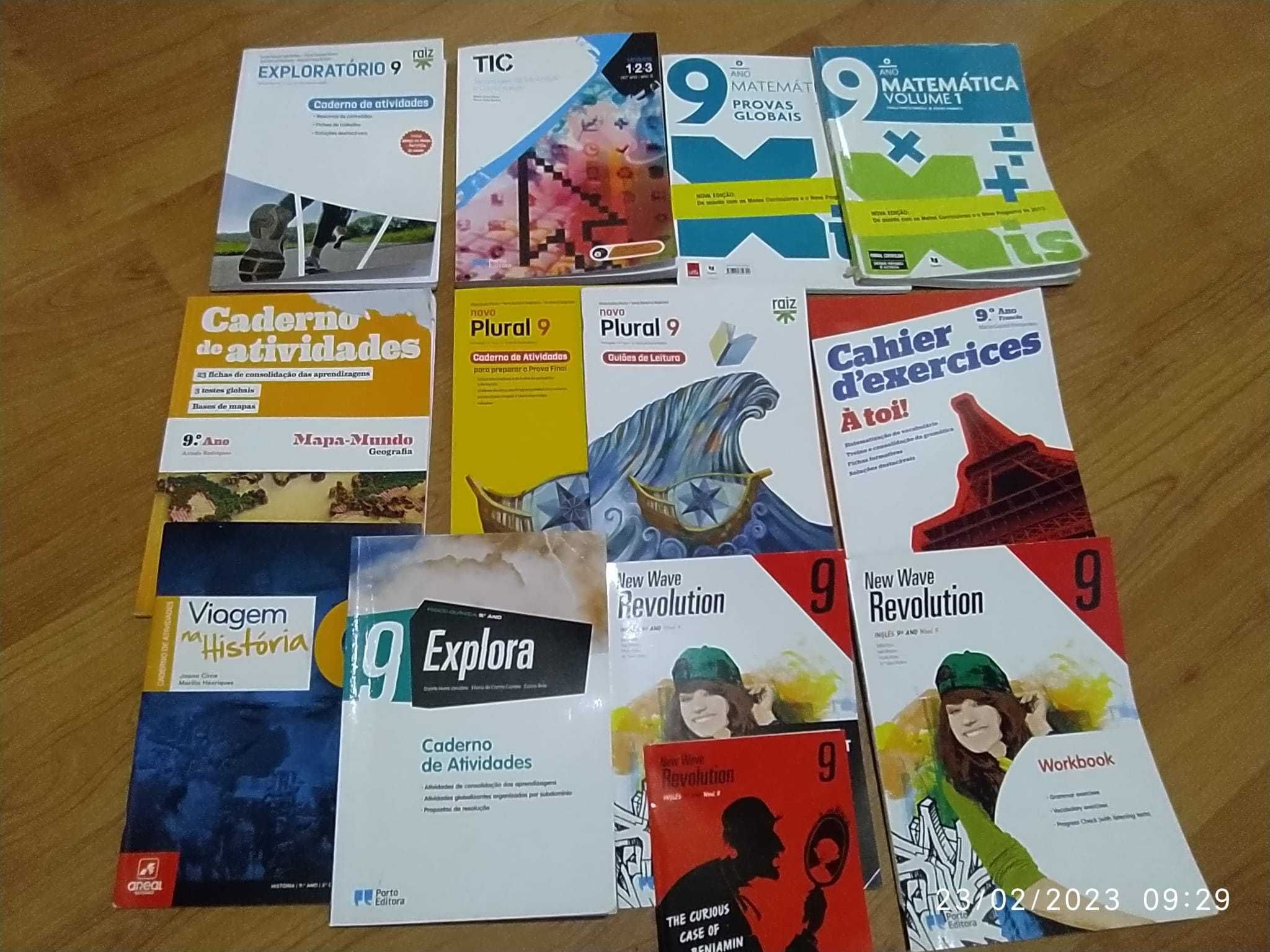 Livros Escolares para doação