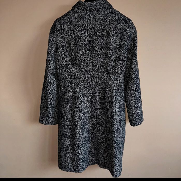 Płaszcz DEBENHAMS r. XL 14 eu 42 damski
Oryginalne -Nowe  
Rozmiar 39