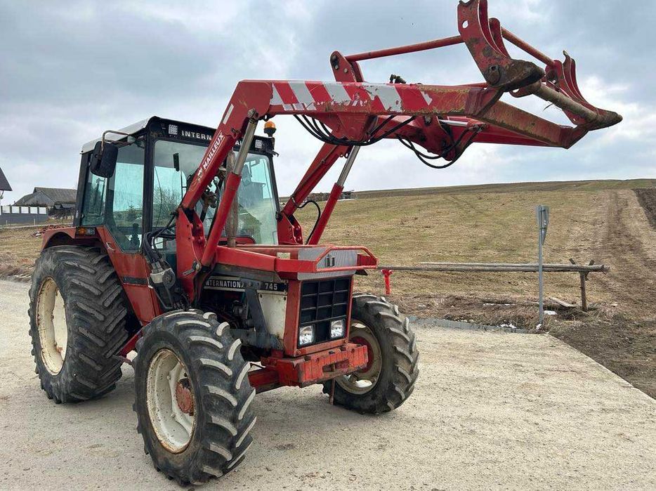 Case ih745 Ciągnik sprawny, z turem, 4x4