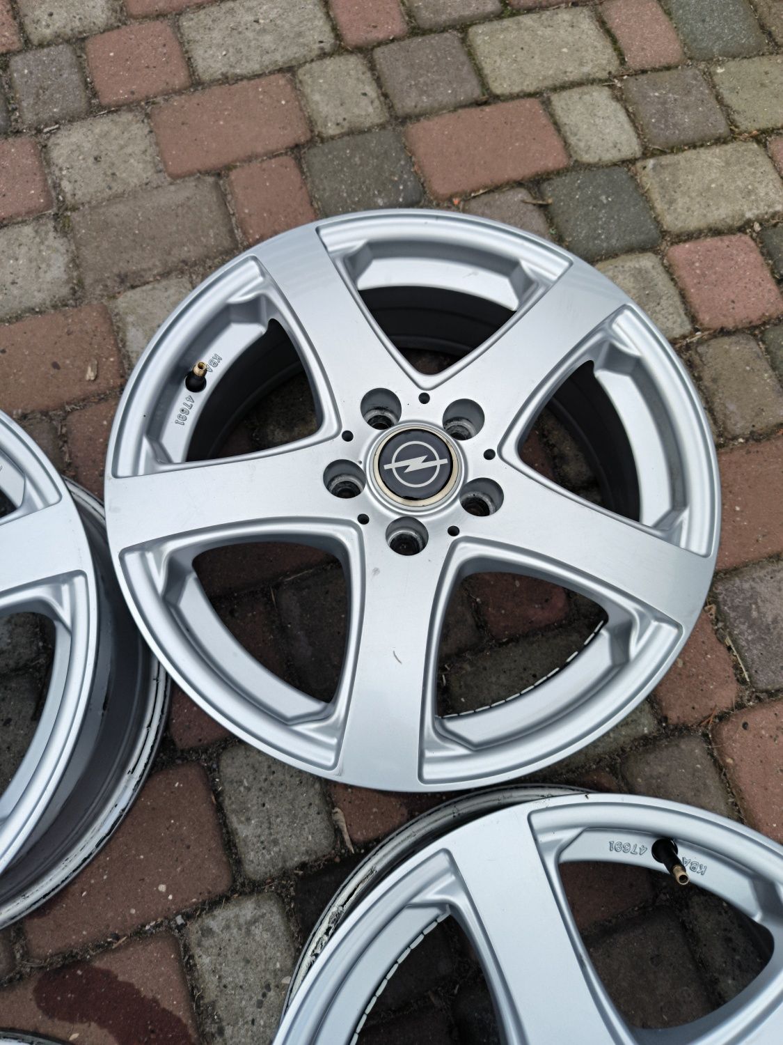 Felgi aluminiowe 16 Opel Astra J K Mokka 5x105