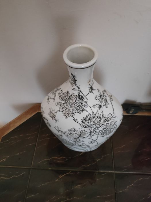 Duży ceramiczny wazon