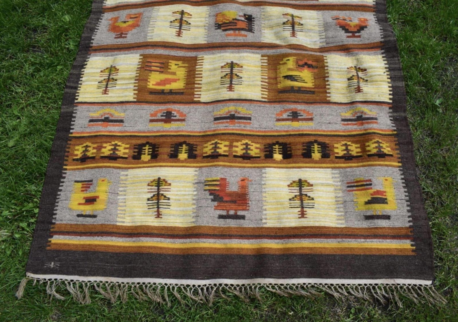 Sprzedam piękny, stary kilim. Prawdziwa perełka lat 40-tych XX wieku.