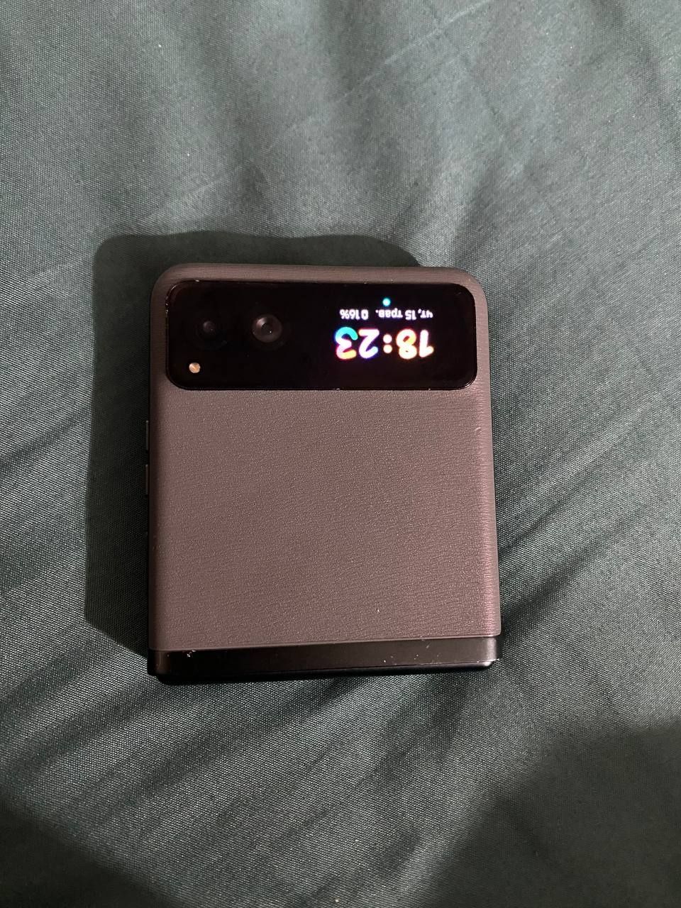 Motorola Razr 40 2023 12/128