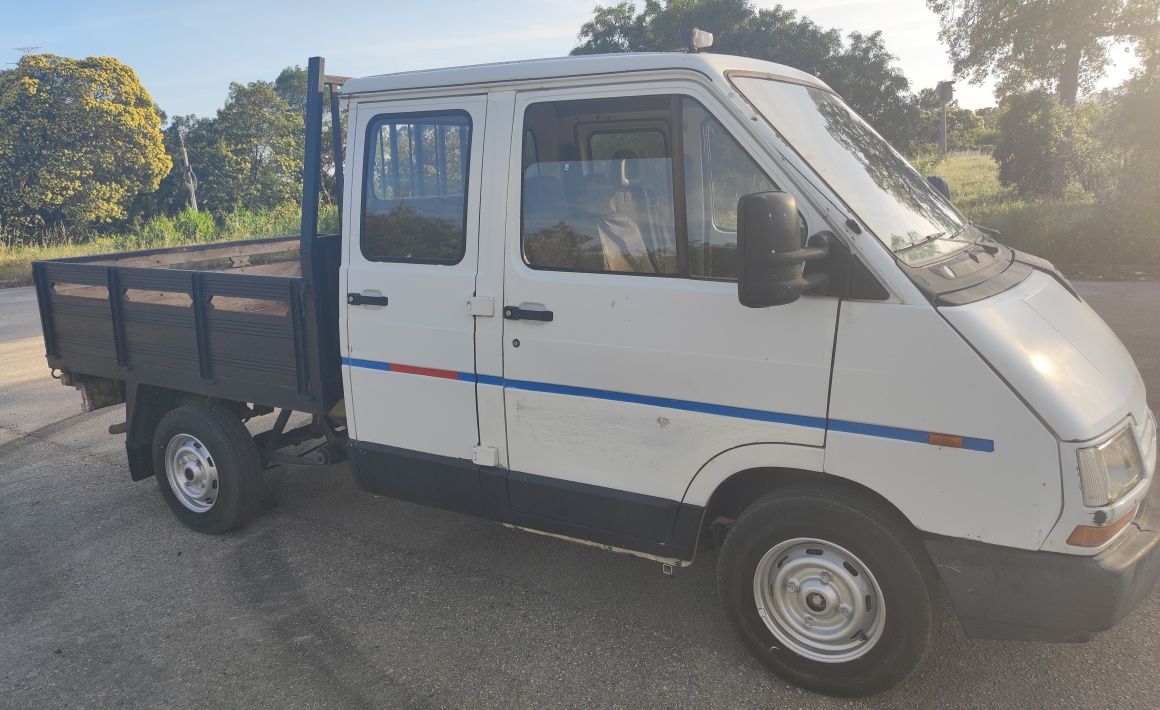 Renault trafic 6 lugares caixa aberta