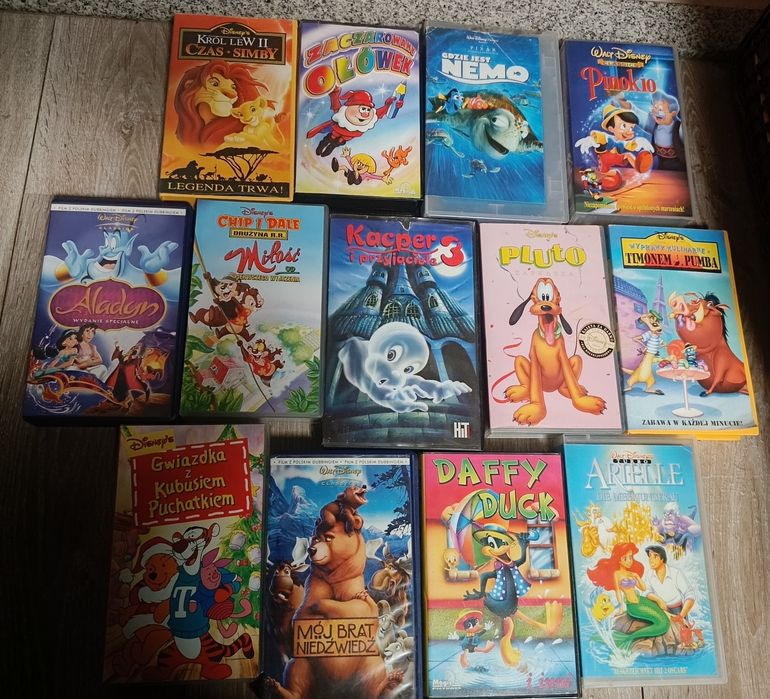 Zestaw 13 bajek VHS