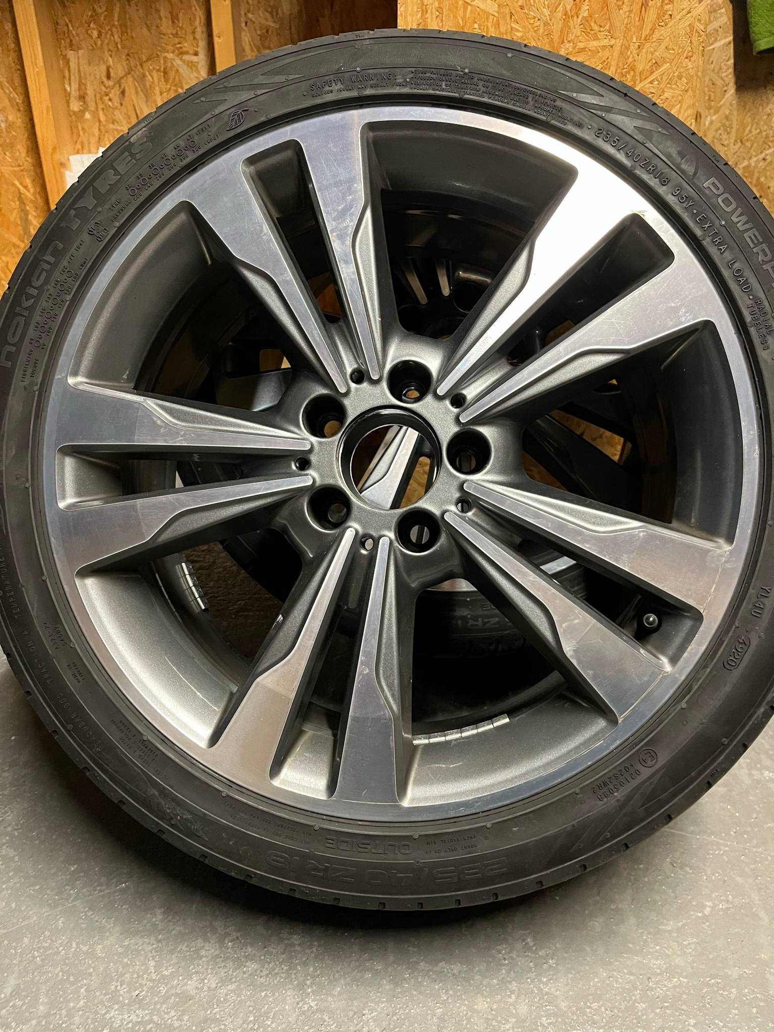 Felgi Mercedes 18 z oponami