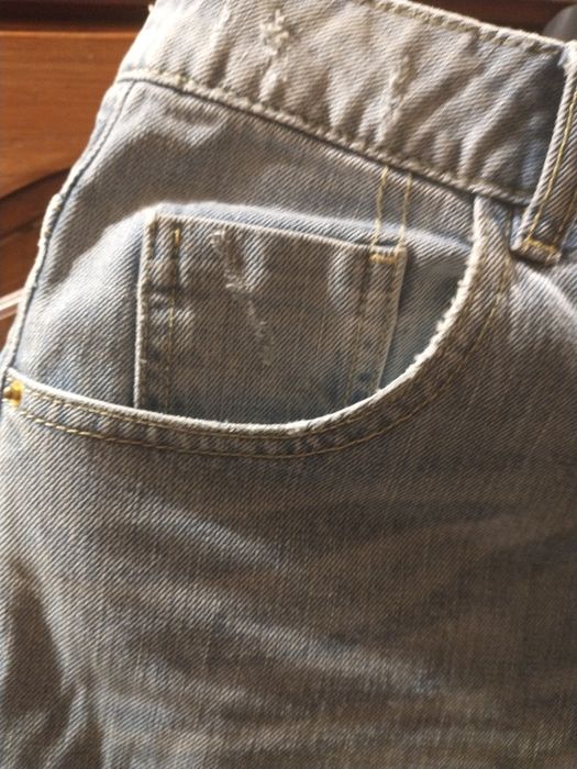 Jeansy z rozdarciami rozm.L