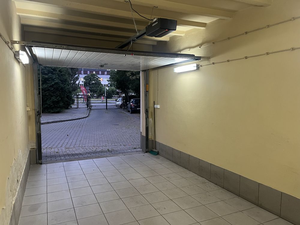Garaż Kraków Krowodrza Armii Krajowej 6